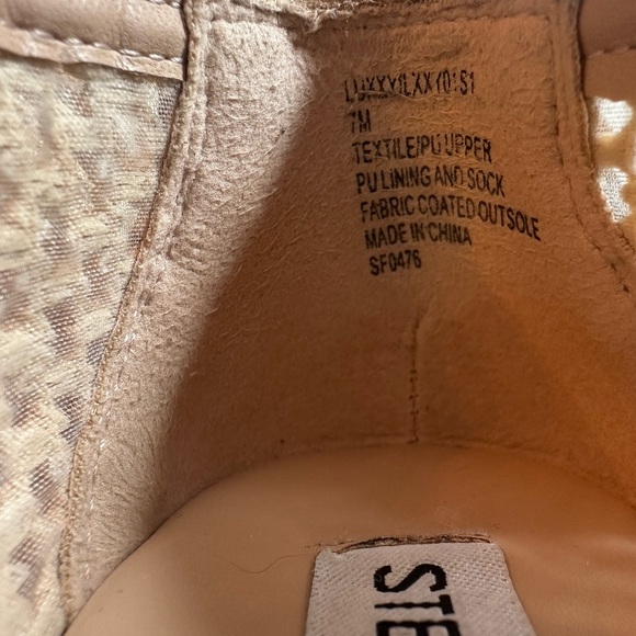 Steve Madden Luxxy Mary Jane Flat - Picture 5 of 10